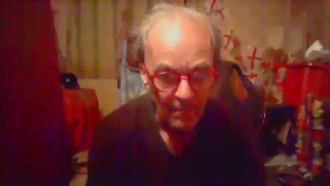 Snapshot of nice6body chatting on 10.21.25 nice6body online show from 10.21.25