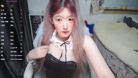 Snapshot of nice_belle chatting on 02.11.26 Belle online show from 02.11.26