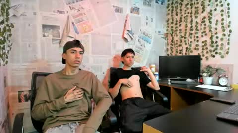 Snapshot of nice_boys11 chatting on 07.06.26 nice_boys11 online show from 07.06.26