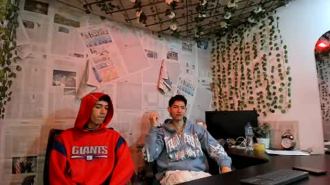 Snapshot of nice_boys11 chatting on 07.10.26 nice_boys11 online show from 07.10.26