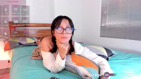 Snapshot of nice_day_ chatting on 10.04.25 day online show from 10.04.25