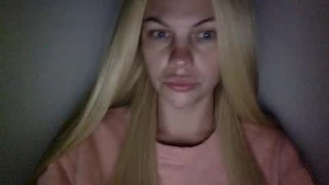 Snapshot of nicecolddrink2 chatting on 11.11.25 Amber online show from 11.11.25