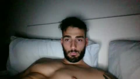 Snapshot of nicegguy9826 chatting on 10.05.25 nicegguy9826 online show from 10.05.25