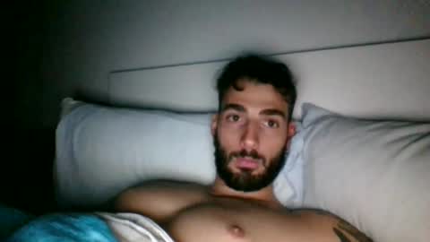 Snapshot of nicegguy9826 chatting on 10.08.25 nicegguy9826 online show from 10.08.25