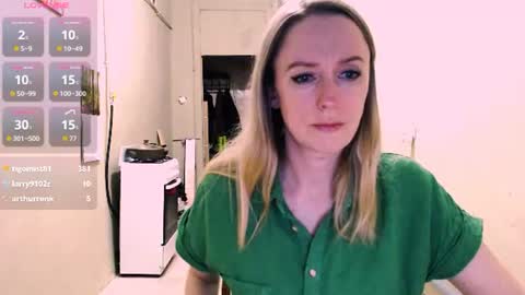 Snapshot of nicekat chatting on 06.14.26 Kathrine online show from 06.14.26