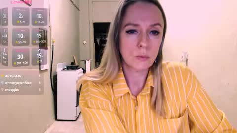 Snapshot of nicekat chatting on 06.18.26 Kathrine online show from 06.18.26