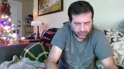 Snapshot of nichous77 chatting on 12.20.24 Nick online show from 12.20.24