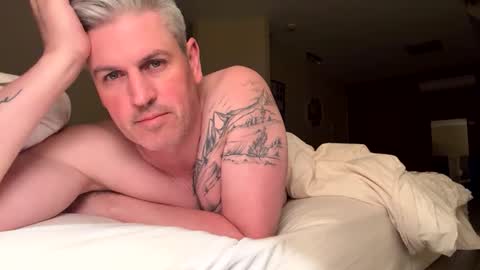 nick578320 online show from 10.05.25