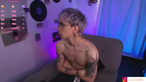 Snapshot of nick_bangover chatting on 03.12.26 Nico online show from 03.12.26