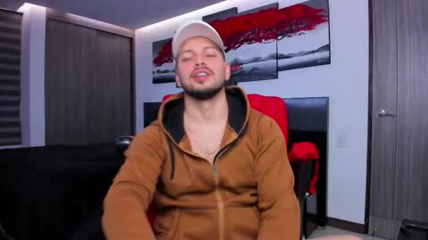 Snapshot of nick_klaus chatting on 10.24.25 Nick Klaus online show from 10.24.25