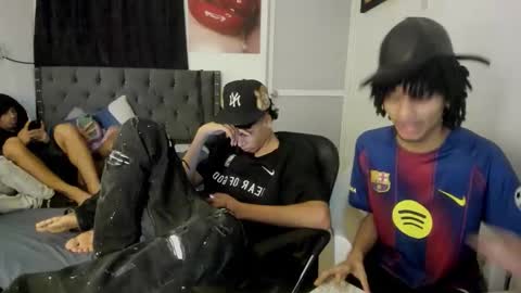 Snapshot of nick_master2 chatting on 04.11.26 nick_master2 online show from 04.11.26