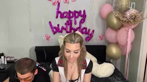 Nick and sweet Mia online show from 03.12.25