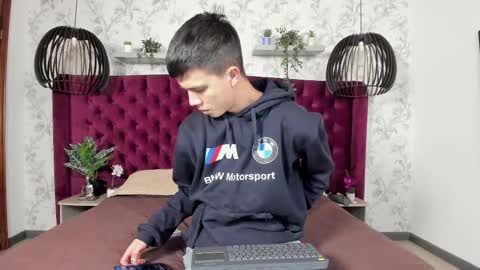 Nick  online show from 09.11.25