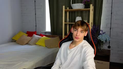 Nick online show from 12.04.24