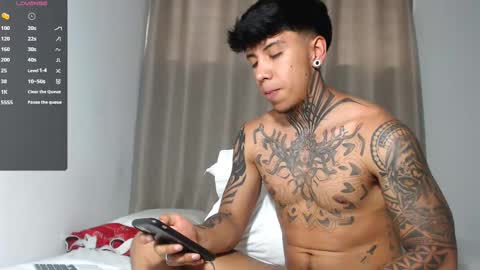 Nickhot0609 online show from 02.26.25