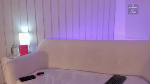 Snapshot of nickiwestt___ chatting on 04.30.26 nickiwestt___ online show from 04.30.26