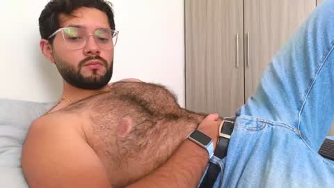 Nicolas              online show from 01.25.25