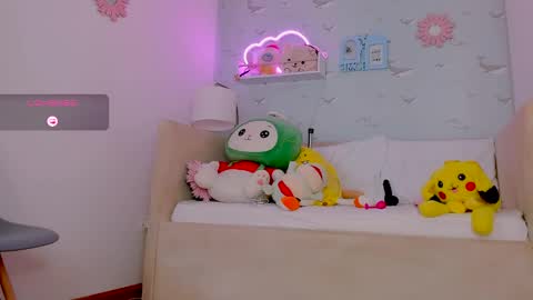 Snapshot of nicksantos_ chatting on 02.10.25 Nicolas online show from 02.10.25