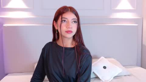 Snapshot of nicky_belmonth chatting on 03.11.25 nicky_belmonth online show from 03.11.25