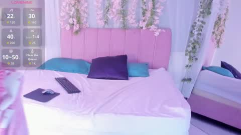 nicky_bonny18 online show from 02.13.26