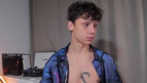 Snapshot of nicky_neal chatting on 12.13.24 Nicky Neal online show from 12.13.24