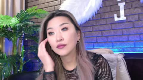 Today is my 41st birthday  And in 2 hours Im waiting for you on the stream Stock up on tokens and a good mood Nicky online show from 01.27.25