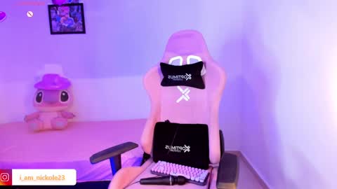 Snapshot of nicky_peyton chatting on 03.12.25 Nicky online show from 03.12.25