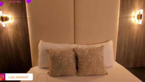 Snapshot of nicky_peyton chatting on 12.03.25 Nicky online show from 12.03.25