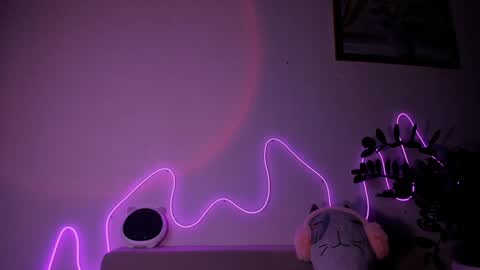 Nicky Weekends online show from 12.05.24