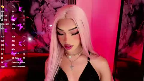 Snapshot of nickynoa chatting on 07.17.26 Nicky online show from 07.17.26