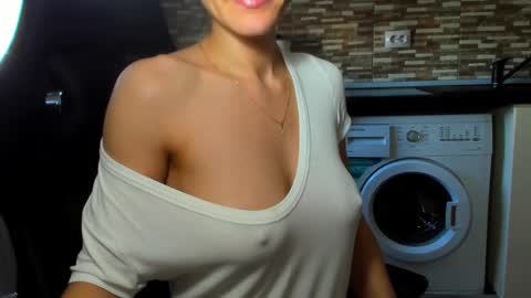 Snapshot of nickyplus chatting on 02.23.25 Nicky online show from 02.23.25