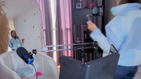 Nicky online show from 02.02.26