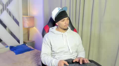 Snapshot of nico_blaze7 chatting on 11.27.25 nico_blaze7 online show from 11.27.25