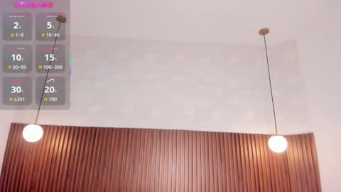 Snapshot of nicol_giraldo chatting on 11.29.25 Nicol online show from 11.29.25