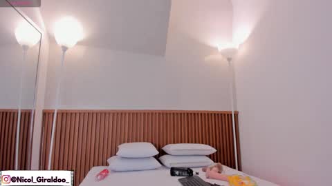 Snapshot of nicol_giraldo chatting on 02.20.26 Nicol online show from 02.20.26