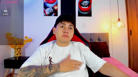 Snapshot of nicolas_james_sc chatting on 09.26.25 nicolas_james_sc online show from 09.26.25