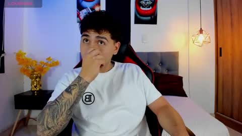 Snapshot of nicolas_james_sc chatting on 09.29.25 nicolas_james_sc online show from 09.29.25