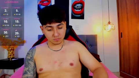 Snapshot of nicolas_james_sc chatting on 11.27.25 nicolas_james_sc online show from 11.27.25