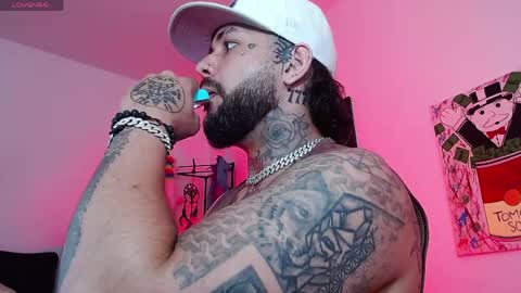 nicolas online show from 06.04.26