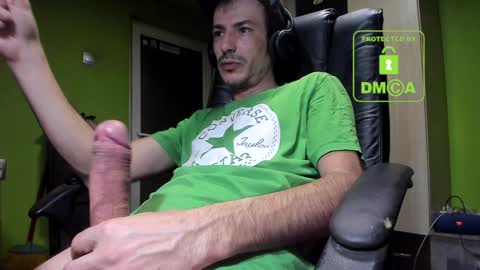 Snapshot of nicolasguy chatting on 02.04.25 L. Nicolas online show from 02.04.25