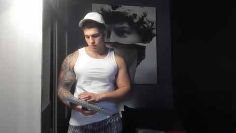 Snapshot of nicolasmuscle chatting on 02.11.26 Andres online show from 02.11.26