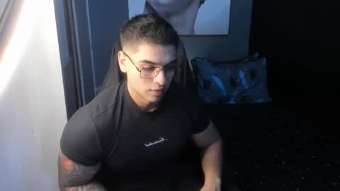 Snapshot of nicolasmuscle chatting on 02.12.26 Andres online show from 02.12.26