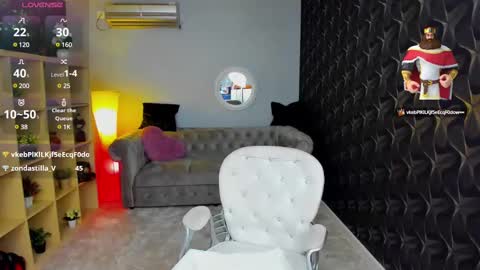 Snapshot of nicole___19 chatting on 03.11.25 Nico online show from 03.11.25