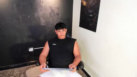 nicole_and_thiago1 online show from 02.19.26