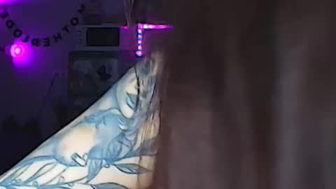 Snapshot of nicole_fancy chatting on 03.02.25 Kitty Nikki online show from 03.02.25