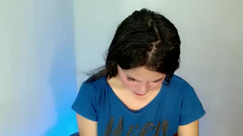 nicole_kiss01 online show from 10.03.25