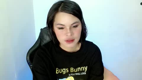 nicole_kiss01 online show from 11.10.25