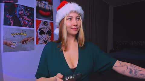 Nicole online show from 12.19.24