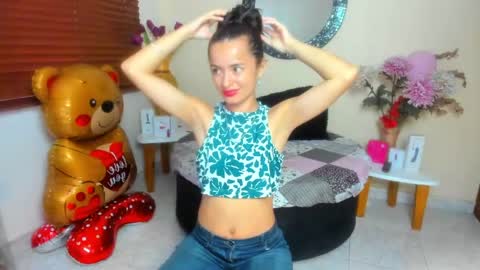 Snapshot of nicole_santana_ chatting on 04.23.26 Nicole Santana online show from 04.23.26