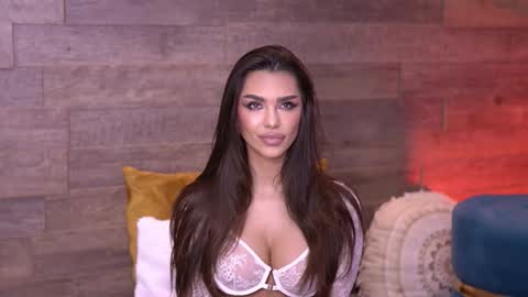 Snapshot of nicoledevin chatting on 11.06.25 Nicole online show from 11.06.25